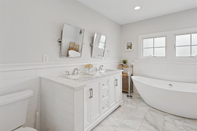 2539 Washington Avenue, Oceanside, NY 11572