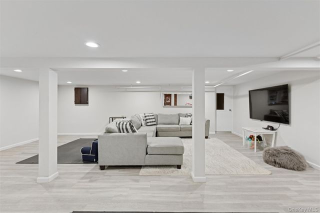 2539 Washington Avenue, Oceanside, NY 11572