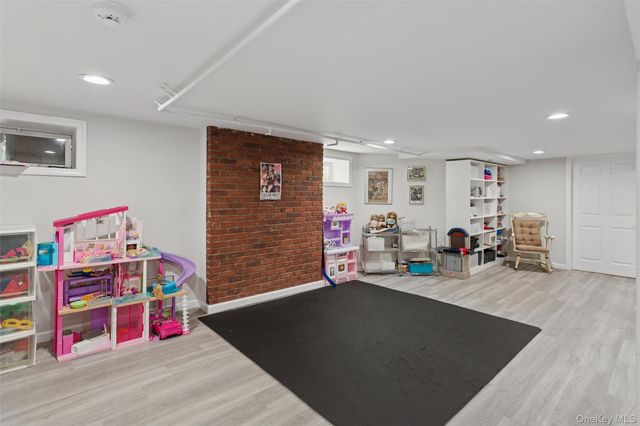 2539 Washington Avenue, Oceanside, NY 11572