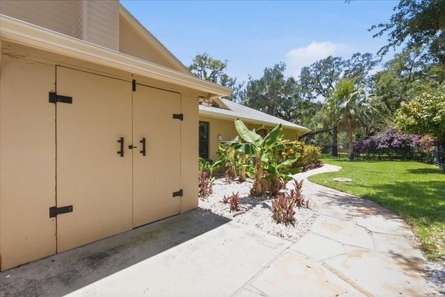 2716 COUNTRY WOODS LANE, Palm Harbor, FL 34683