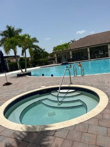3365 W 91st Ter 3365, Hialeah, FL 33018