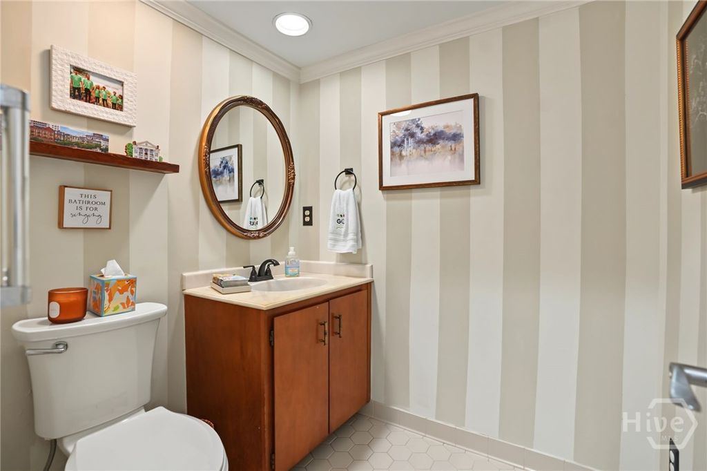 Image 15 of property listing at 4 Marburg Lane, Savannah, GA 31411