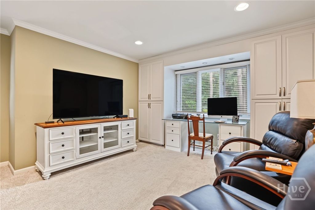 Image 16 of property listing at 4 Marburg Lane, Savannah, GA 31411
