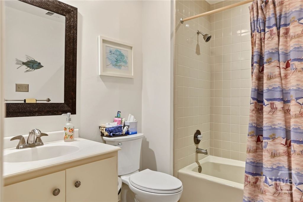 Image 24 of property listing at 4 Marburg Lane, Savannah, GA 31411