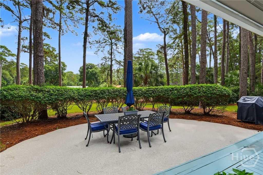 Image 30 of property listing at 4 Marburg Lane, Savannah, GA 31411