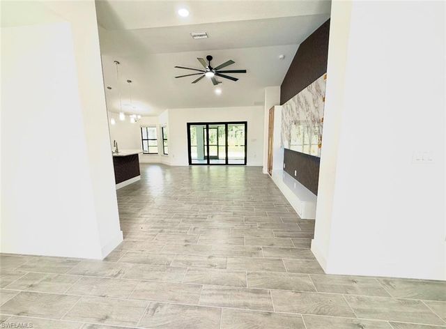 2802 10th ST W, Lehigh Acres, FL 33971