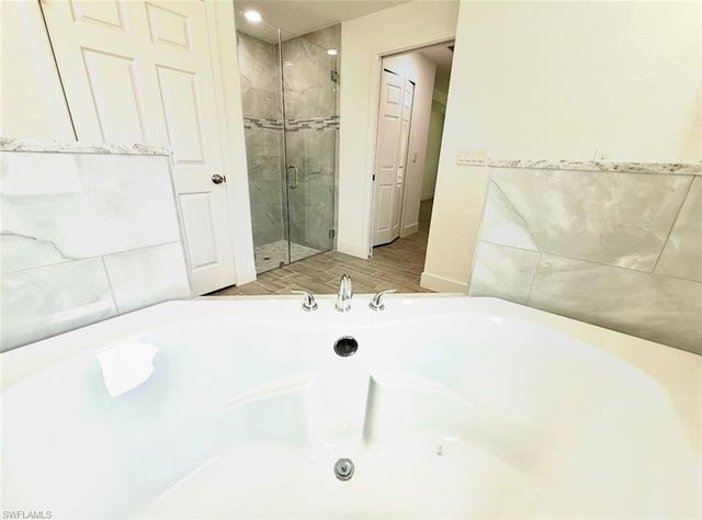 2802 10th ST W, Lehigh Acres, FL 33971