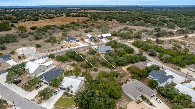 614 S Calvin Barrett, Blanco, TX 78606