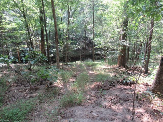 2643 Roberts Chapel Road, Goldston, NC 27252