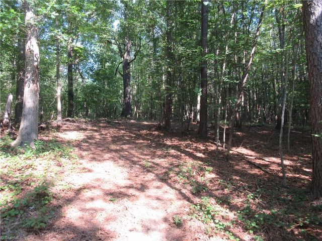 2643 Roberts Chapel Road, Goldston, NC 27252
