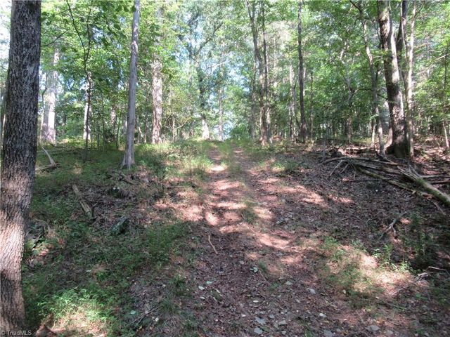 2643 Roberts Chapel Road, Goldston, NC 27252