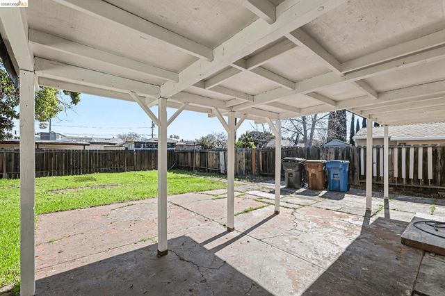 2721 Capistrano St, Antioch, CA 94509