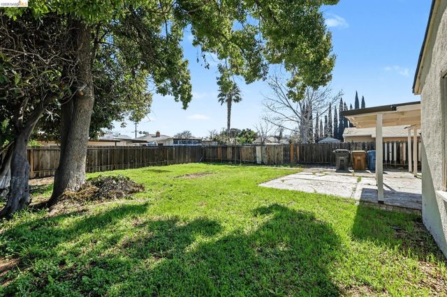 2721 Capistrano St, Antioch, CA 94509