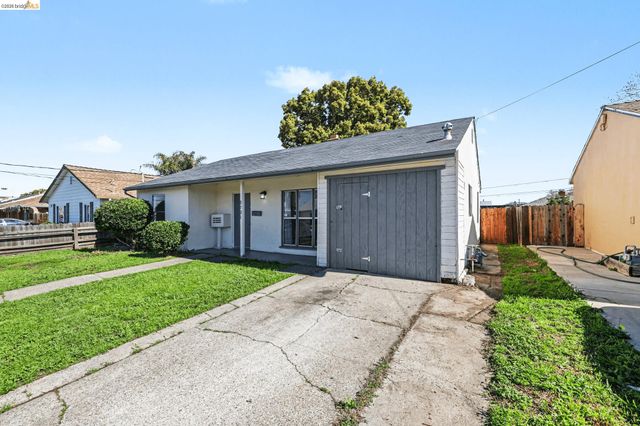 2721 Capistrano St, Antioch, CA 94509