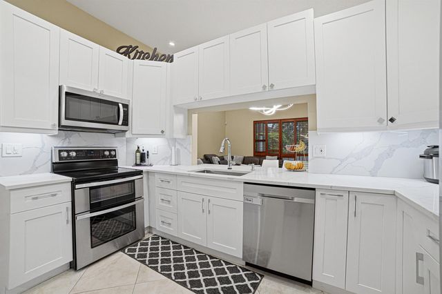 7625 Forest Green Lane, Boynton Beach, FL 33436