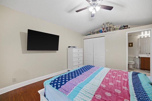 7625 Forest Green Lane, Boynton Beach, FL 33436