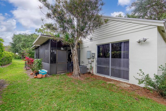 7625 Forest Green Lane, Boynton Beach, FL 33436