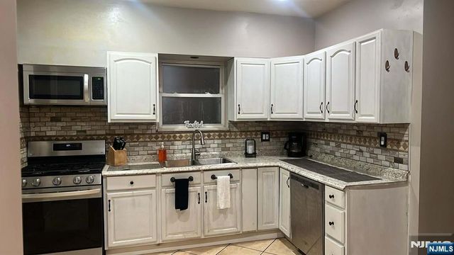 438-440 Park Avenue, Paterson, NJ 07504