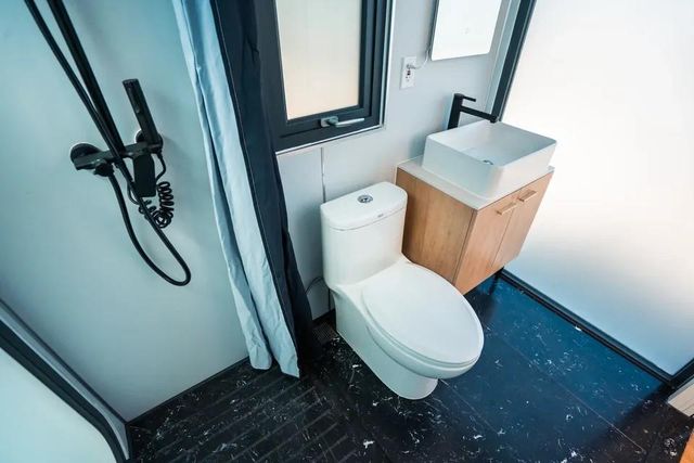 2717 Davis Street, Houston, TX 77026