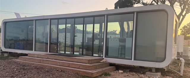 2717 Davis Street, Houston, TX 77026