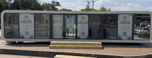 2717 Davis Street, Houston, TX 77026