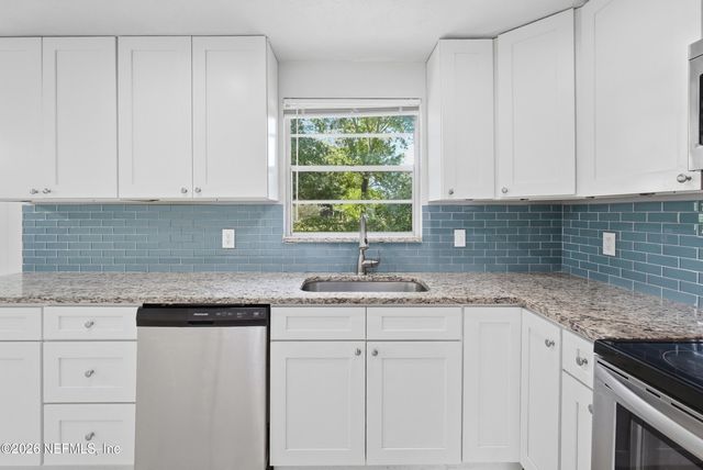 8577 RUCKMAN Avenue, Jacksonville, FL 32221