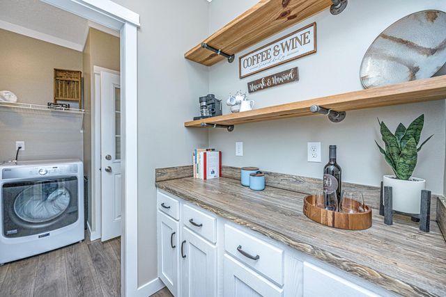 164 Albacore Road, Bonneau, SC 29431