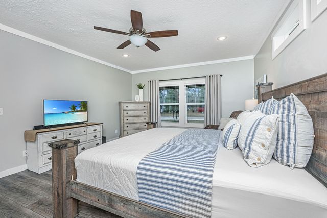 164 Albacore Road, Bonneau, SC 29431