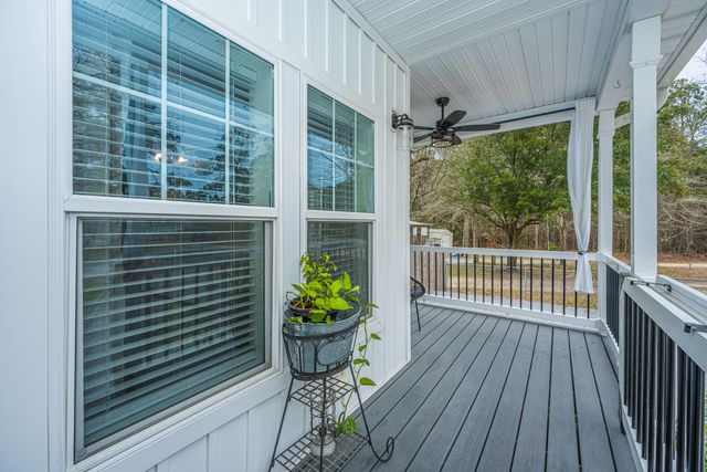 164 Albacore Road, Bonneau, SC 29431