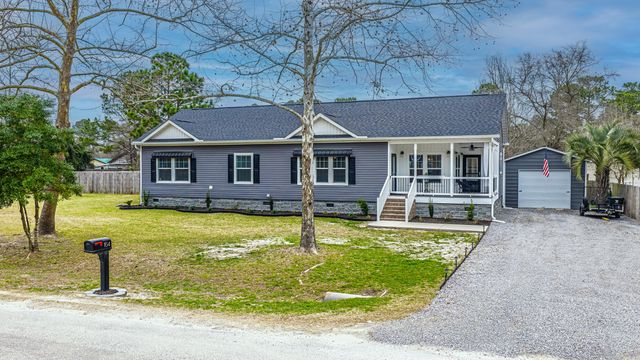 164 Albacore Road, Bonneau, SC 29431