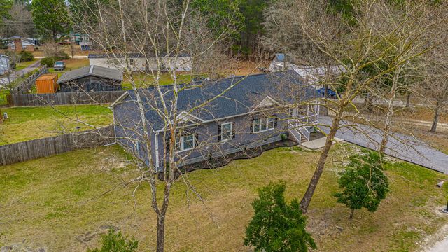 164 Albacore Road, Bonneau, SC 29431