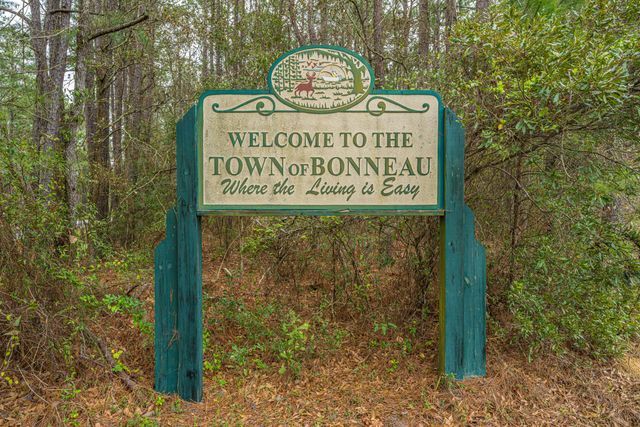 164 Albacore Road, Bonneau, SC 29431