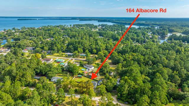 164 Albacore Road, Bonneau, SC 29431
