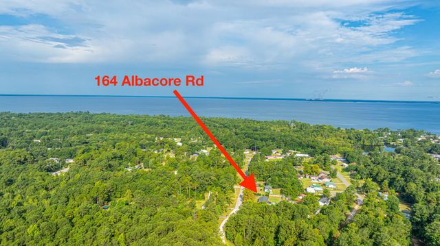164 Albacore Road, Bonneau, SC 29431