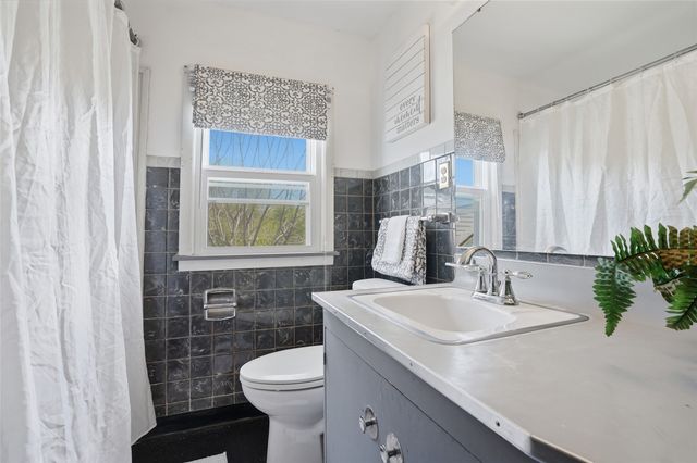 642 Prairie NE, Cedar Rapids, IA 52402