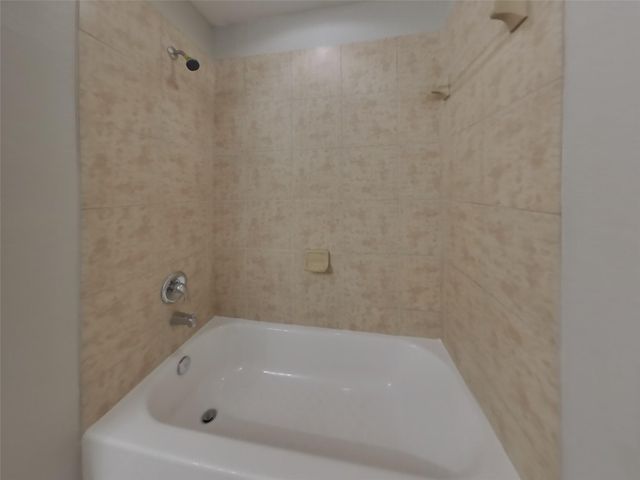 10914 Tipton Oaks Drive, Richmond, TX 77406