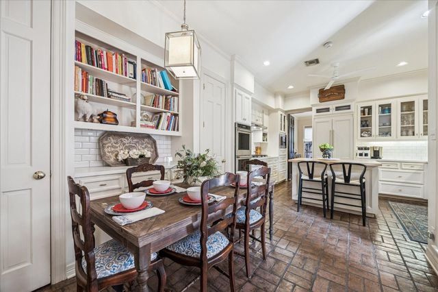 4832 Post Oak Timber Drive, Houston, TX 77056