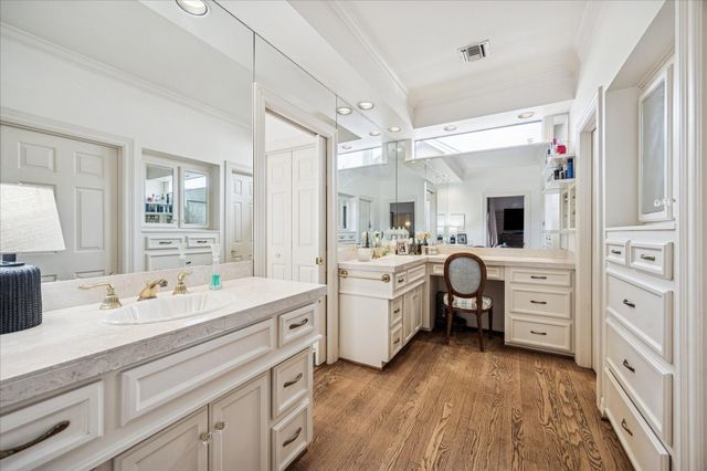 4832 Post Oak Timber Drive, Houston, TX 77056