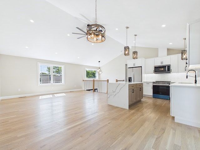 187 Pitman St., New Bedford, MA 02746