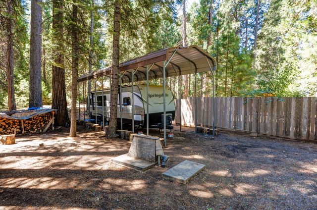 21063 Sierra Circle Dr, Pioneer, CA 95666