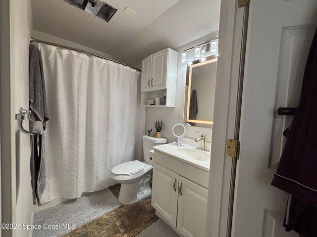 9590 Primrose Drive, Micco, FL 32976