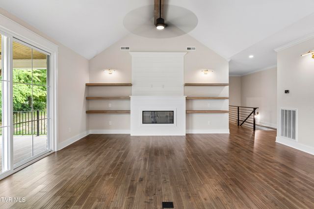 130 Jessicas Way, Johnson City, TN 37615