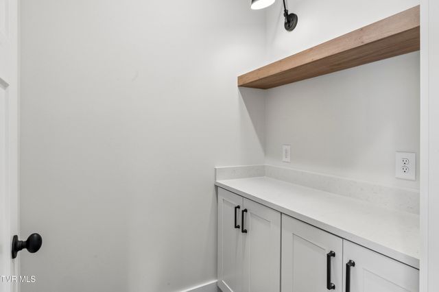 130 Jessicas Way, Johnson City, TN 37615