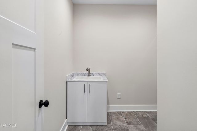 130 Jessicas Way, Johnson City, TN 37615