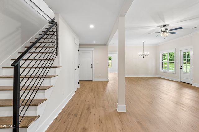 130 Jessicas Way, Johnson City, TN 37615