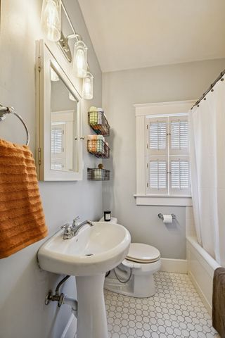 1306 Howard Ave, Nashville, TN 37216