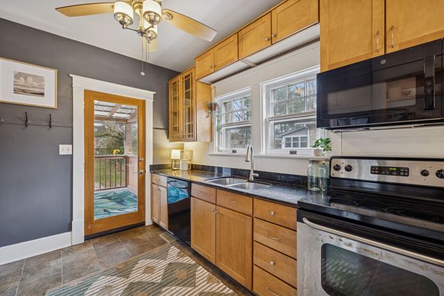 1306 Howard Ave, Nashville, TN 37216