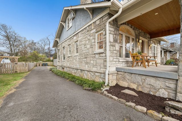 1306 Howard Ave, Nashville, TN 37216