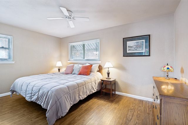 511 Simmons Drive, Euless, TX 76040