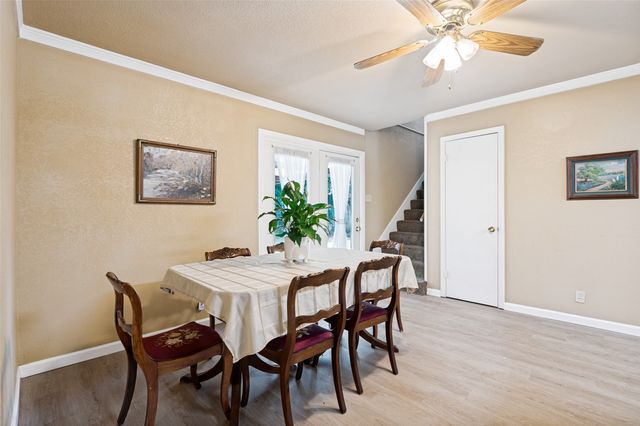 511 Simmons Drive, Euless, TX 76040